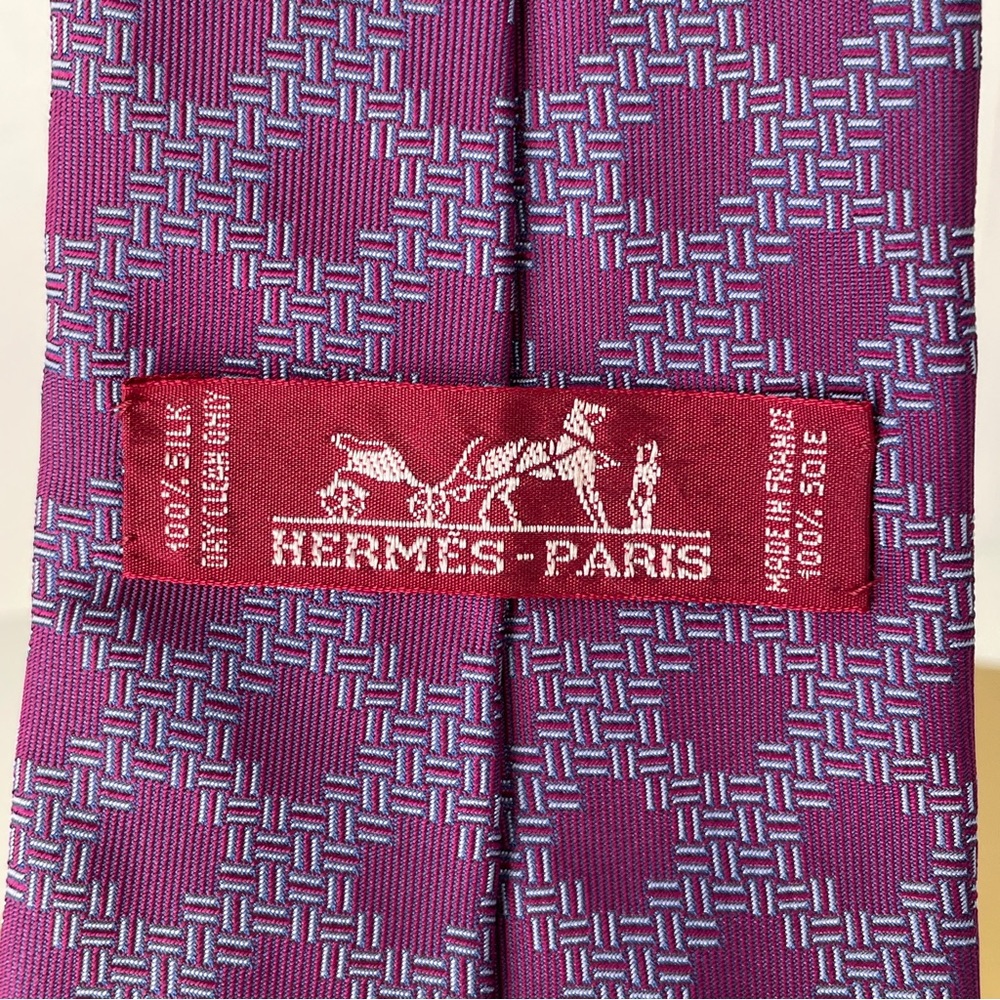 Geometric Purple Pattern Authentic Hermes Men’s T… - image 4